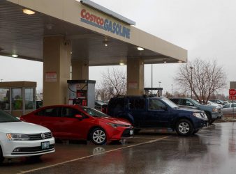 <p>MIKE DEAL / WINNIPEG FREE PRESS</p>Gas prices could rise another 10 cents by May long weekend, said Dan McTeague, president of Canadians for Affordable Energy.

